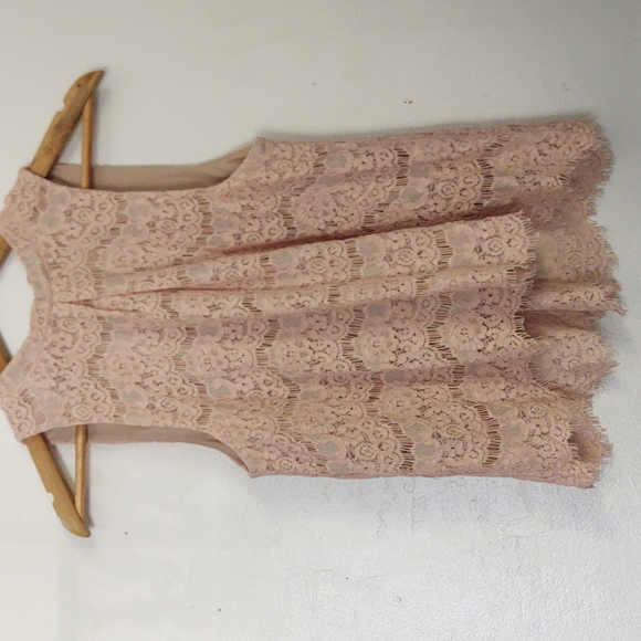 Love Fire Blush and Nude Lace Sleeveless Top sz S women's - Picture 14 of 14
